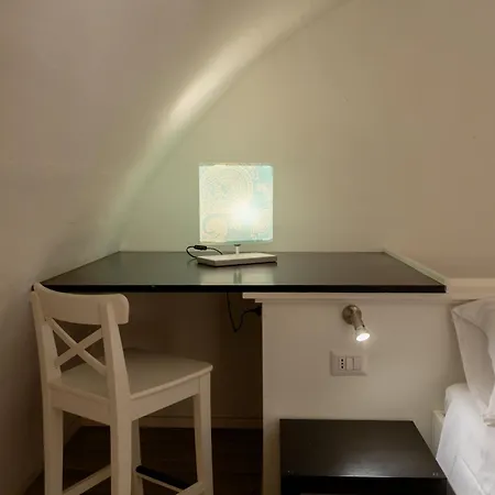 Sassi Sedicidiciotto *