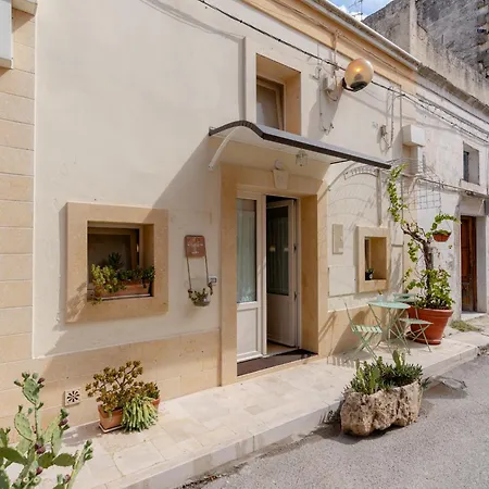 Sassi Sedicidiciotto *